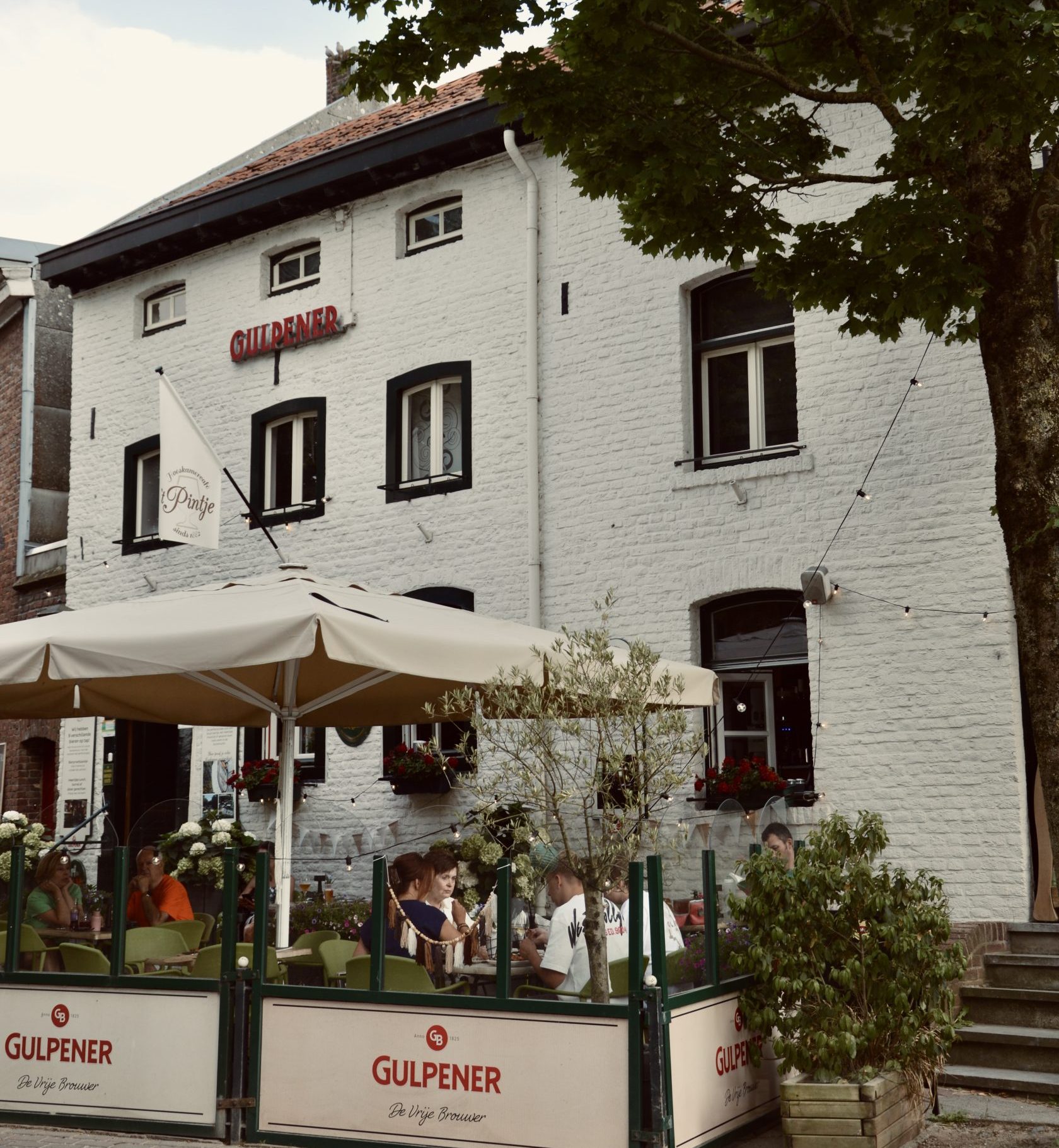 //hoeskamercafepintje.nl/wp-content/uploads/2026/09/home1-scaled-e1788264284588.jpg